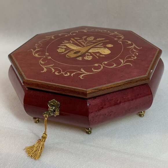 Vintage Italian/Sorrento Octagonal Musical Jewelry Box with Key - Picture 5 of 7